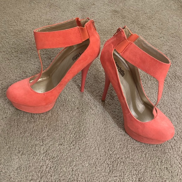 Charlotte Russe peach suede platform stilettos - Picture 4 of 9
